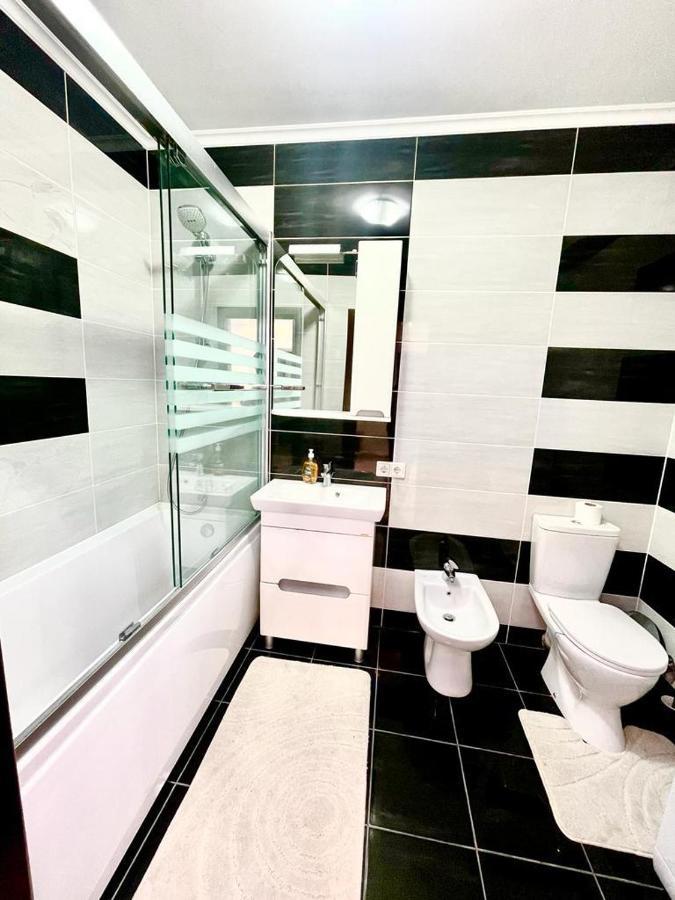 Large Apartment !!!Ciuflea Str. キシナウ エクステリア 写真