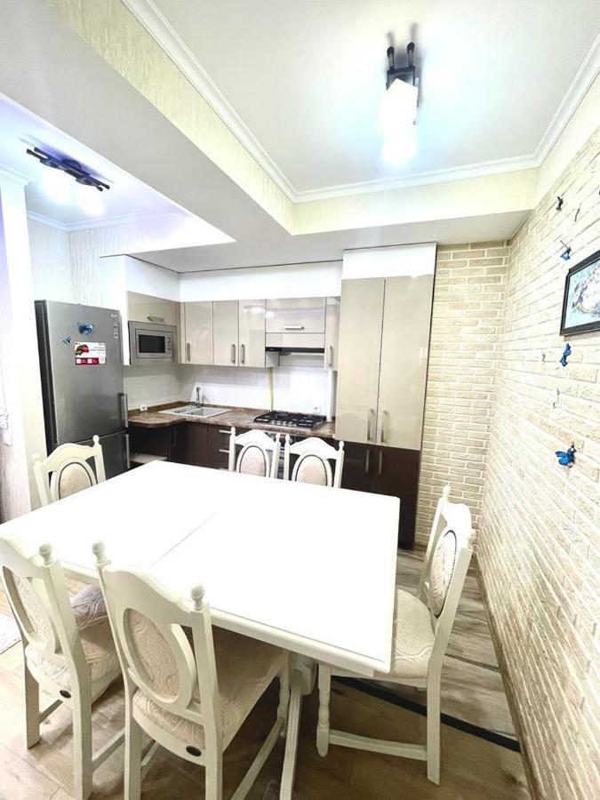 Large Apartment !!!Ciuflea Str. キシナウ エクステリア 写真